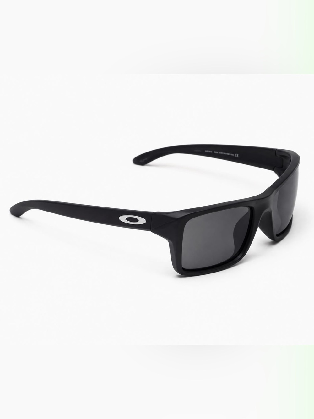 Oakley Men’s Black Frame Sunglasses with Dark Lenses